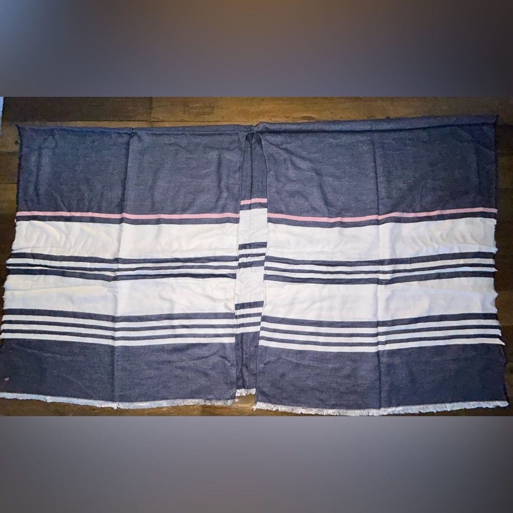 💖5 for $50💖Bench Blue, white and pink Striped Poncho - Picture 7 of 11